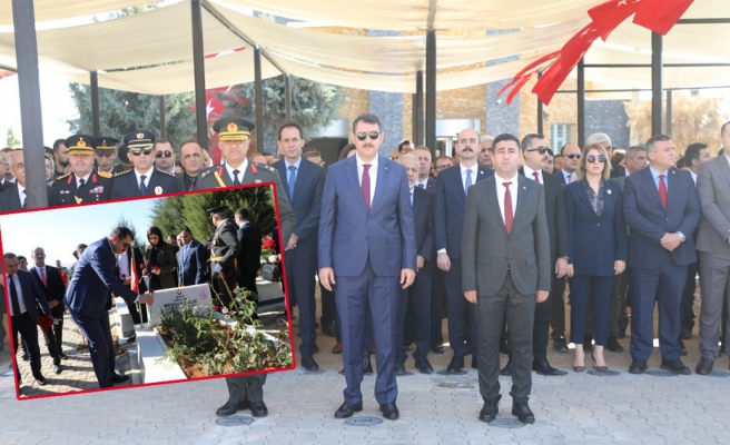 Cumhuriyet Bayramı çelenk sunma töreni Osmanbey Şehitliğinde yapıldı