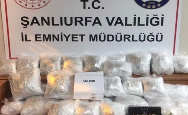 Şanlıurfa’da şüpheli araçta 20 kilogram madde ele geçirildi