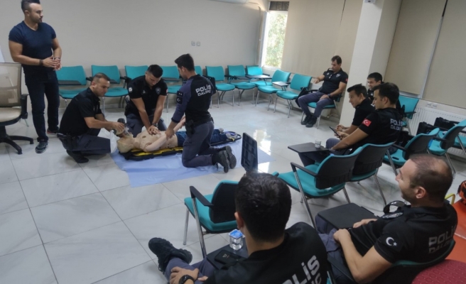 Balık adamlara ilk yardım eğitimi