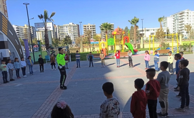 Öğrencilere trafik bilinci aşılanıyor