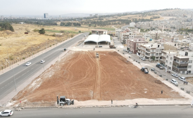 Ahmet Yesevi Mahallesindeki yeni parkın yapımı sürüyor