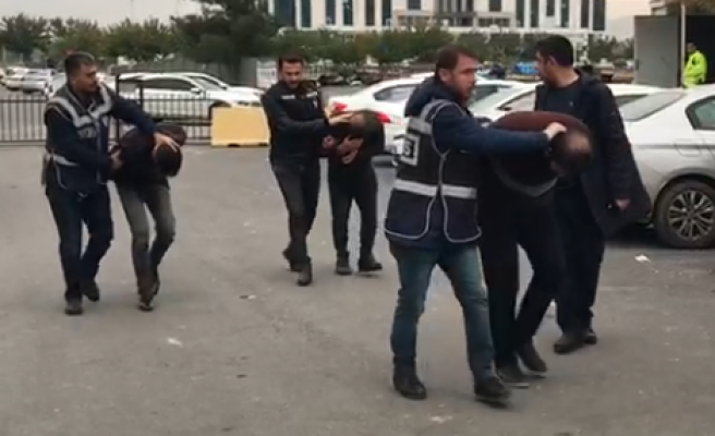 Urfa’da polisleri yaralayan saldırganlar adliyeye sevk edildi