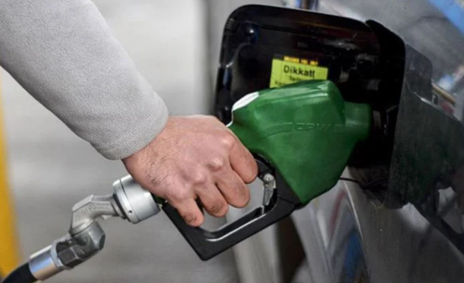 Akaryakıta bir indirim daha