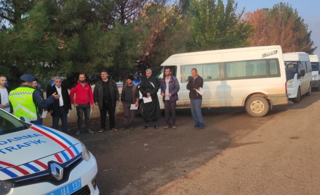 Akçakale’de öğrenci servisleri denetlendi