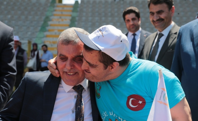 Beyazgül: Hayatlarını kolaylaştırmaya devam edeceğiz