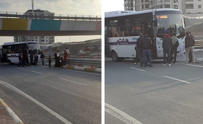 Urfa’da ehliyetsiz sürücü belediye otobüsüne çarptı