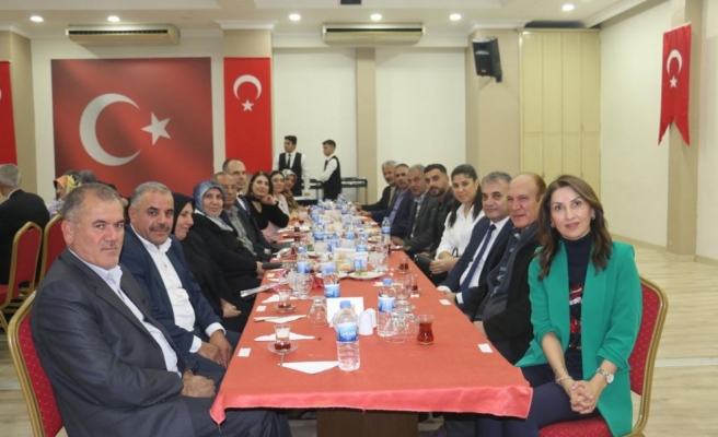 Şanlıurfa’da emekli emniyet mensupları akşam yemeğinde buluştu