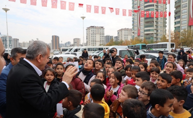 Beyazgül’den öğrencilere kitap okuma tavsiyesi