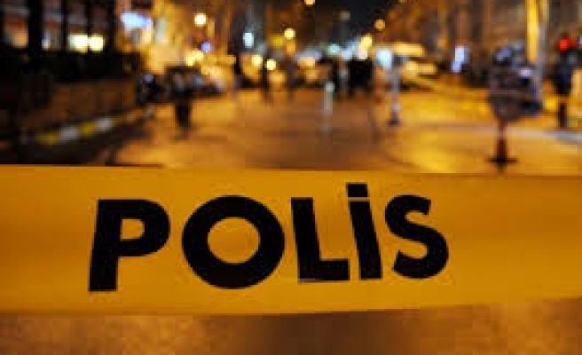Diyarbakır'da polis servisine bombalı saldırı! 8 polis yaralı