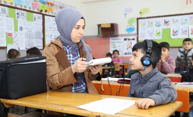 Suruç’ta çocuklara işitme testi yapıldı