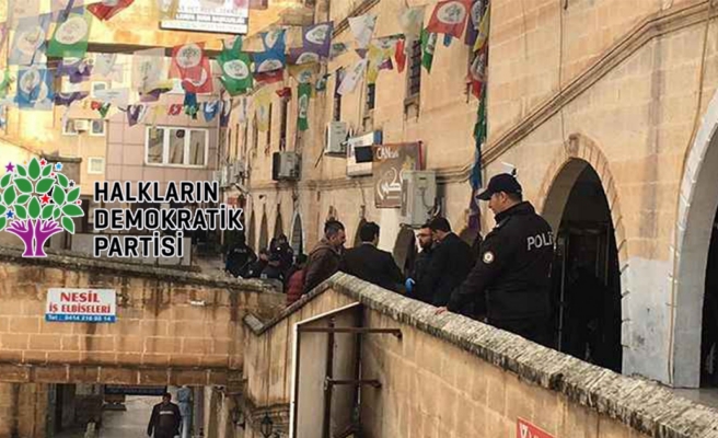 HDP Şanlıurfa İl Başkanlığında polis arama yapıyor