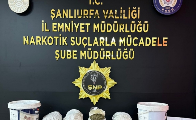 Şanlıurfa’da araç içindeki boya kutularından uyuşturucu çıktı!