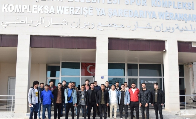 Viranşehir Belediyesi polis olmak isteyenlere destek oluyor