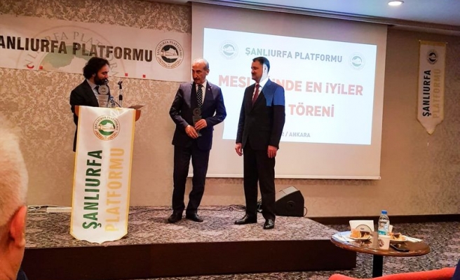 Başkan Yalçınkaya’ya ‘Mesleğinde En İyiler’ ödülü