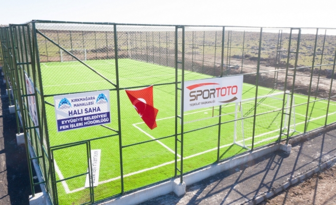 Eyyübiye’de 5 halı sahanın yapımı tamamlandı