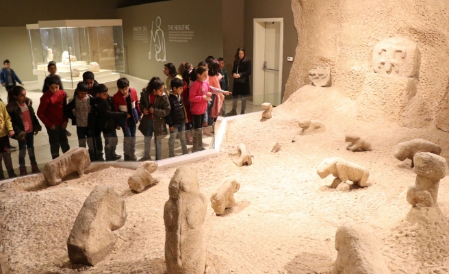 Haliliye’de çocuklar tarihlerini öğreniyor