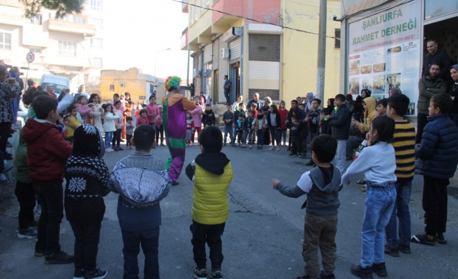 Şanlıurfa Rahmet Derneği’nden ihtiyaç sahibi çocuklara yardım
