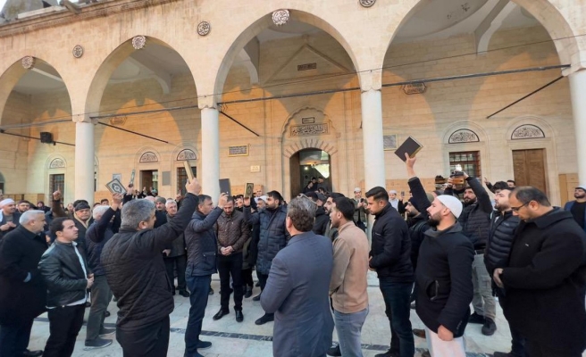 Şanlıurfalılardan İsveç'te Kuran-ı Kerim yakılmasına tepki