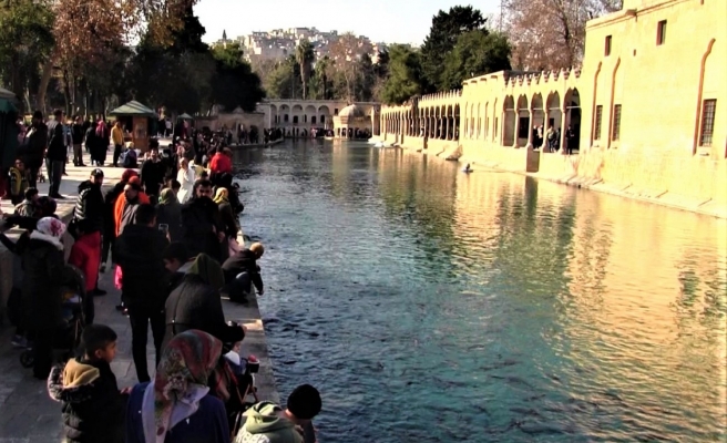 Sömestir tatilinde Balıklıgöl’e ziyaretçi akını