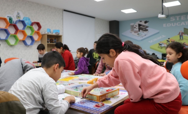 Karaköprü’de geleceğin yazılımcılarına temel eğitim desteği