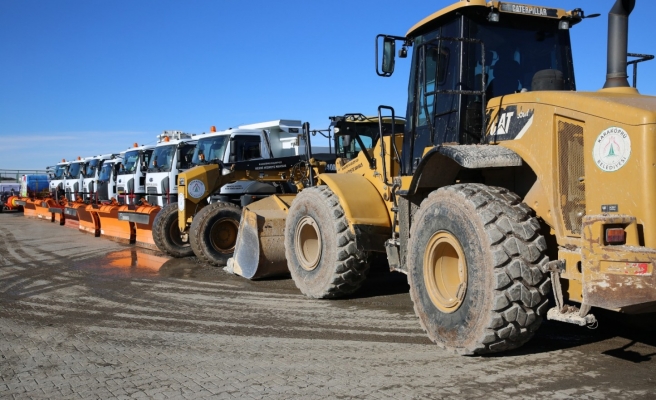 Karaköprü’de karla mücadele ekibi hazır