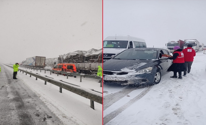 Şanlıurfa-Diyarbakır yolunda ulaşıma kar engeli