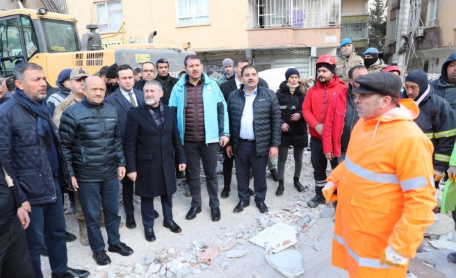 Haliliye Belediyesi 82 noktada depremzedelerin yanında