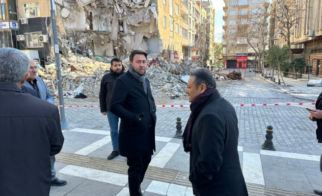 YRP Genel Başkan Yardımcısı Sakartepe Urfa’da depremzedeleri ziyaret etti