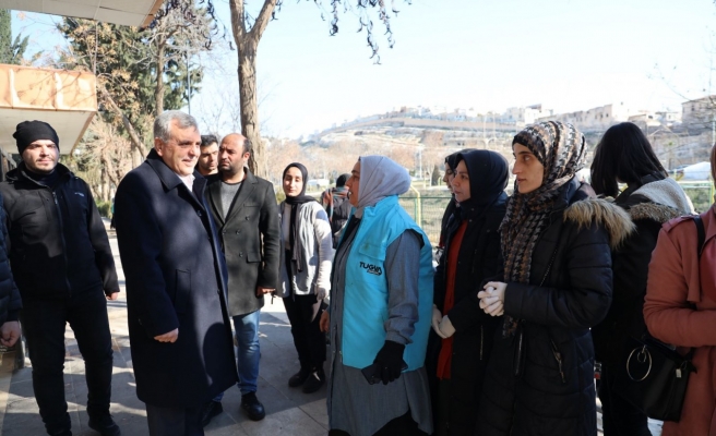 Beyazgül, yemekhanelerde gönüllü çalışan kadınlara teşekkür etti