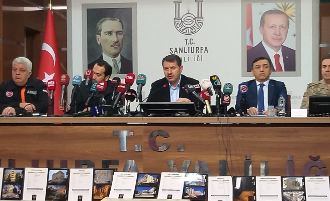 Vali Ayhan deprem sonrası yapılan çalışmaları anlattı