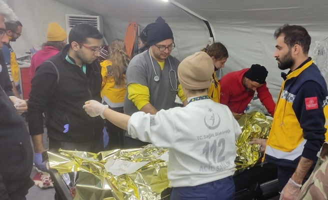 Hatay'da depremin 261. saatinde iki mucize kurtuluş