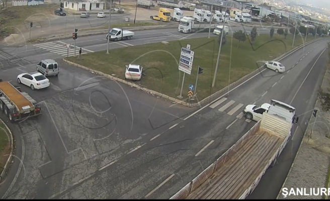 Urfa'daki kazalar mobese kamerasında