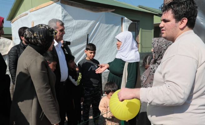Köseoğlu, depremzedelere geçmiş olsun diledi