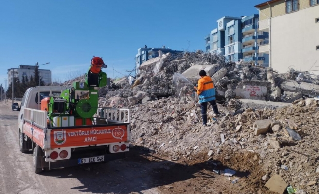 Büyükşehir’den komşu il Adıyaman'da ilaçlama çalışması