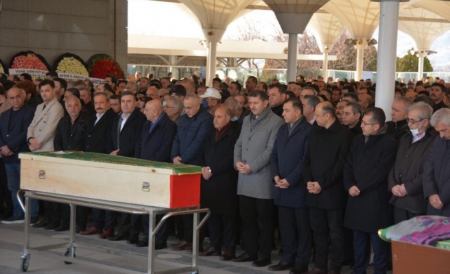 Urfa İl Emniyet Müdürü babasına son vazifesini yaptı