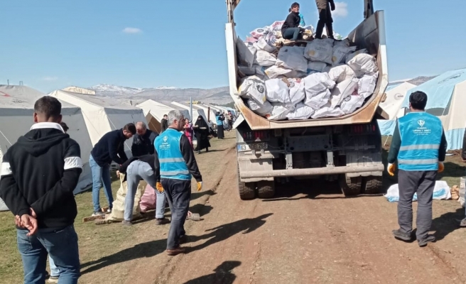 Büyükşehir’den büyük yıkımın yaşandığı iki ile yardım seferberliği