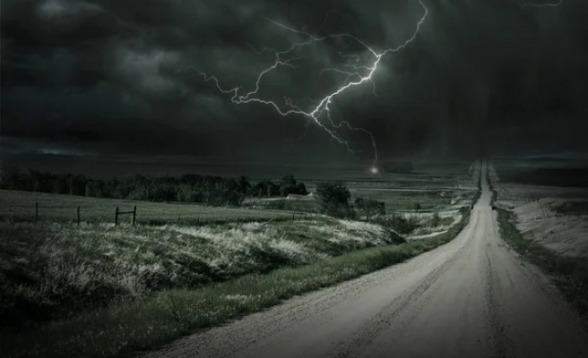 Şanlıurfa Valiliği, kuvvetli rüzgar ve fırtınaya karşı vatandaşları uyardı