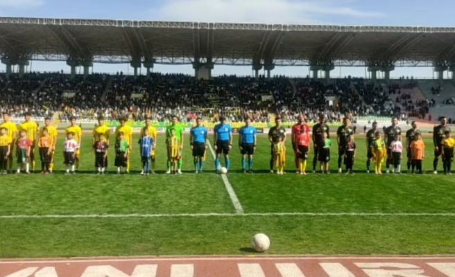 Şanlıurfaspor maçında depremzedeler için saygı duruşu