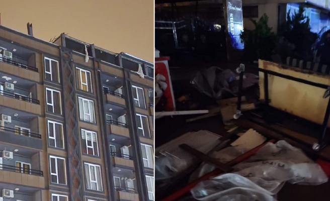 Urfa'da evin çatısı uçtu!