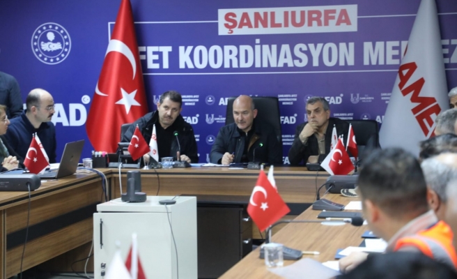 Bakan Soylu, sel felaketinin yaşandığı Şanlıurfa’da