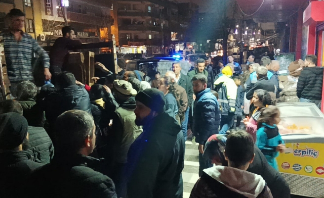 Şanlıurfa'da su kuyruğu! Zam ve su stoku iddiası...