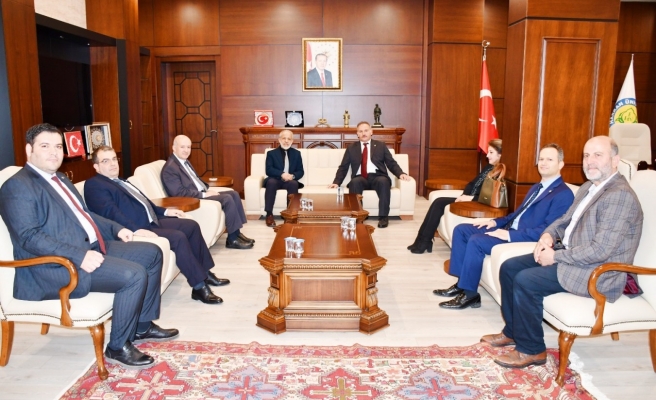 Prof. Dr. Güllüoğlü rektörlük görevini devraldı