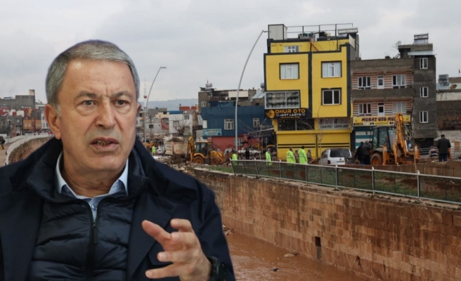 Bakan Akar Urfa’da sel bölgesinde