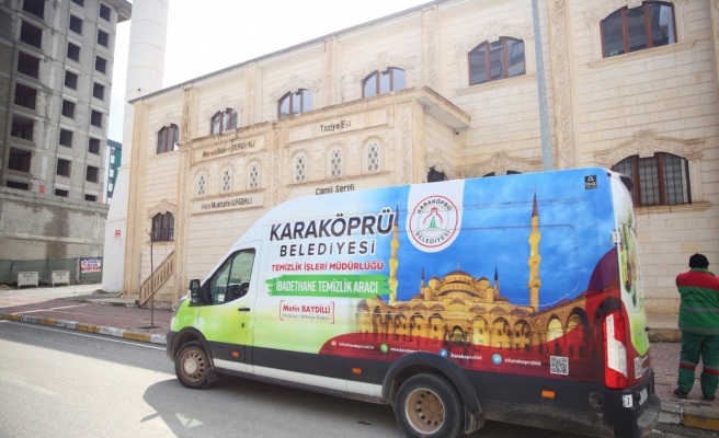 Karaköprü'de Ramazan ayı öncesi camiler temizleniyor