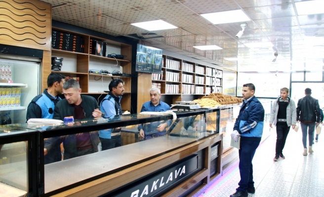 Akçakale’de zabıtadan Ramazan denetimi