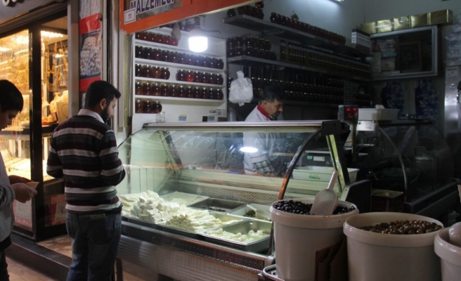 Urfa’da deprem ve sel felaketinin gölgesinde Ramazan ayı buruk karşılandı