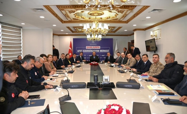 Çavuşoğlu deprem ve sel sonrası yapılan çalışmaları dinledi