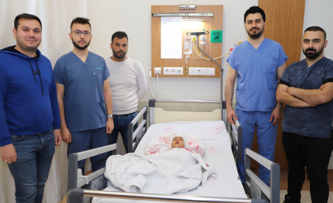 Şanlıurfa kamu hastanesinde ilk kez bir hastaya biyonik kulak takıldı