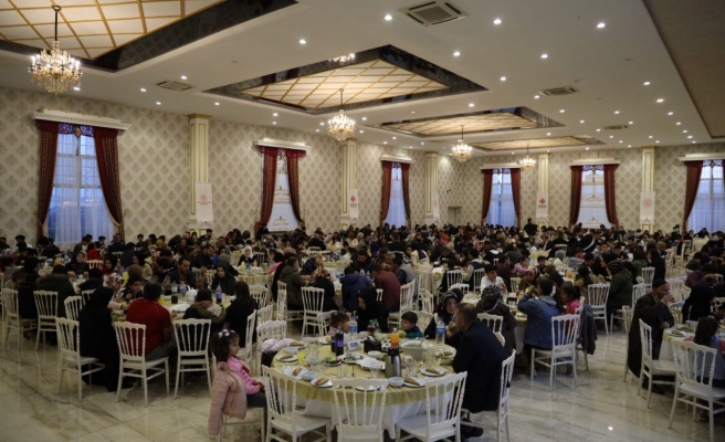 Başkan Beyazgül: Ramazan ayı bizleri birlik ve beraberlik içerisinde aynı sofralarda buluşturuyor