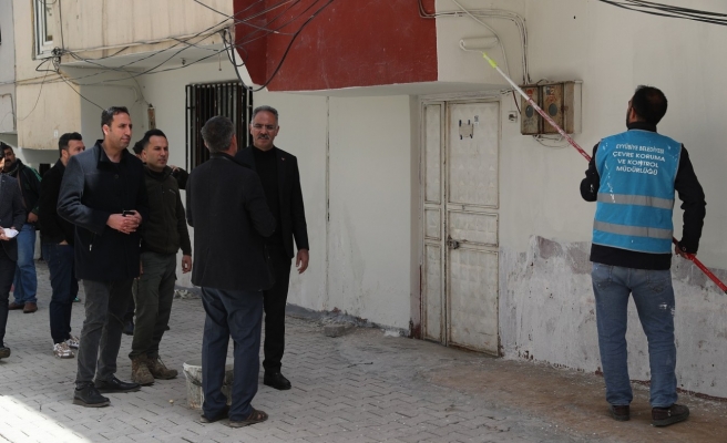 Selden etkilenen mahallede çalışmaları inceledi